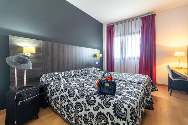 DOUBLE FOR INDIVIDUAL USE ROOM Abades Vía Norte 3* Hotel in Miranda de Ebro DOUBLE FOR INDIVIDUAL USE ROOM Abades Vía Norte 3* Hotel in Miranda de Ebro