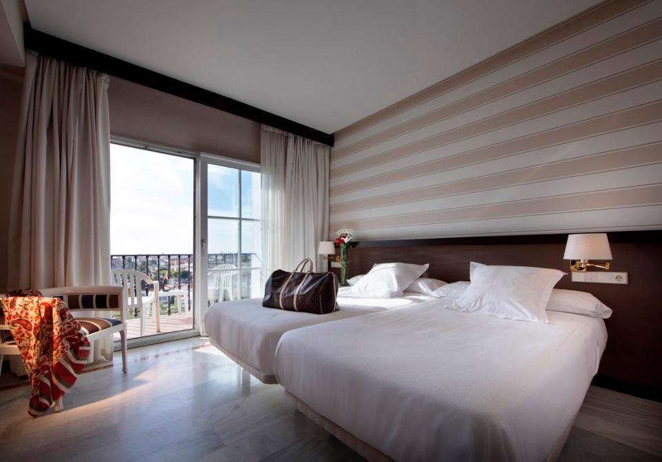 Habitación Hotel Abades Benacazón 4* Habitación Hotel Abades Benacazón 4*